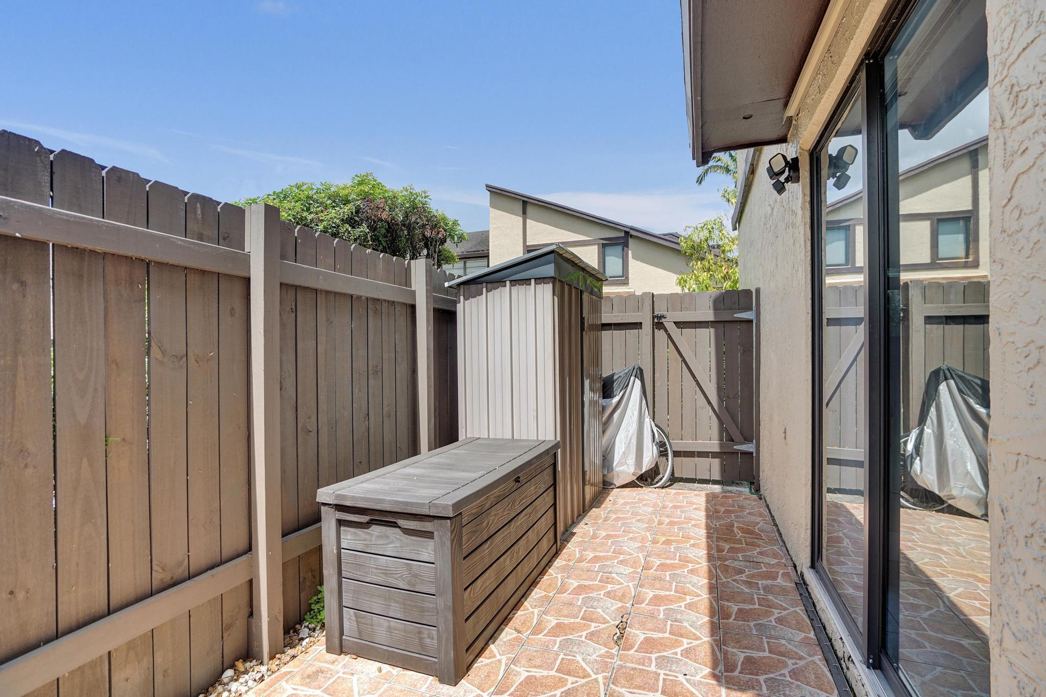 EVERGLADES SUGAR & LAND CO - Residential