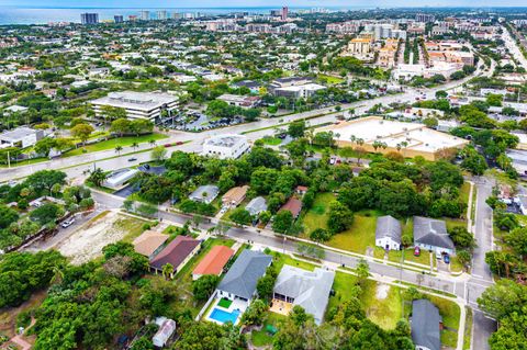 Tiny photo for 156 Pearl Street, Boca Raton, FL 33432 (MLS # B26021607)