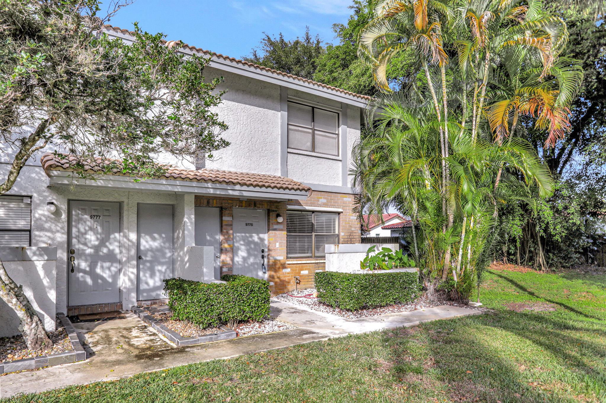 9775 Riverside Drive 68-3