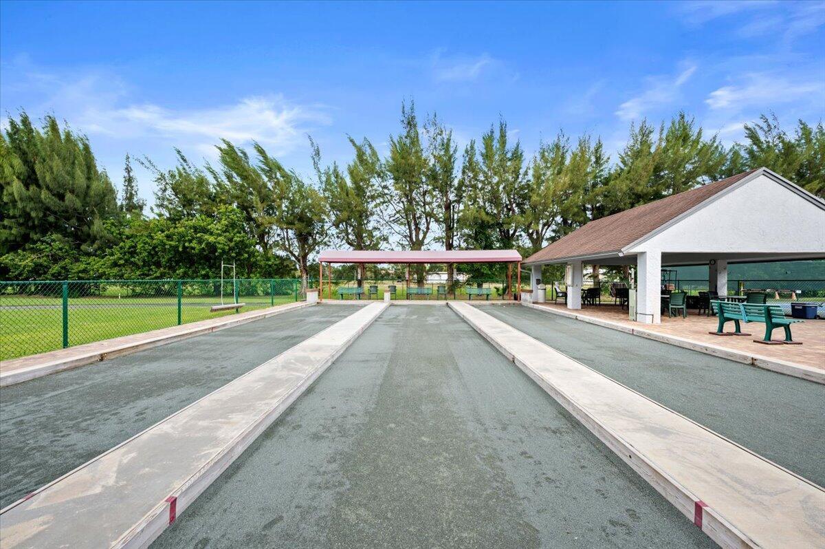 HUNTINGTON LAKES SEC ONE - Residential