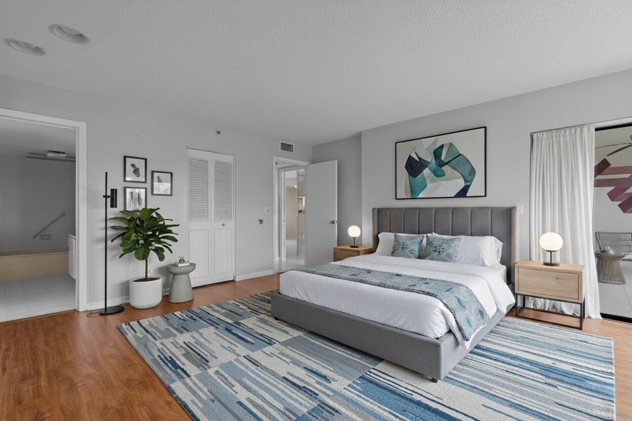 HUNTINGTON LAKES SEC ONE - Residential