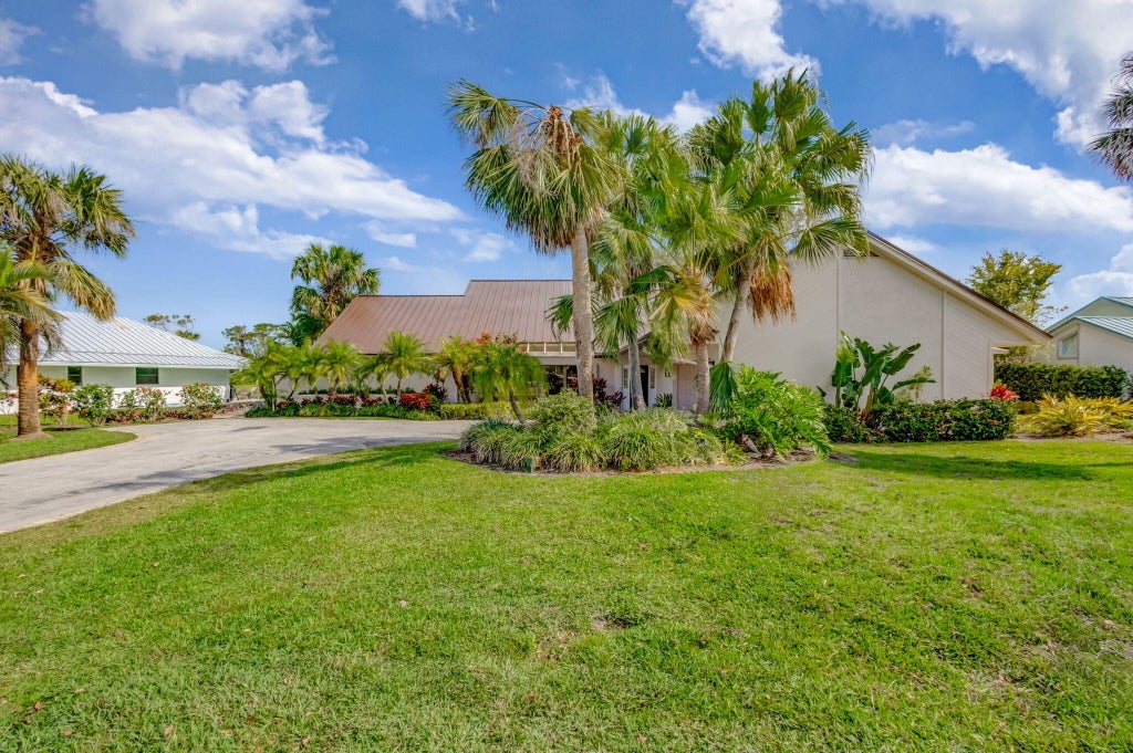 Photo of 5070 SE Burning Tree Circle, Stuart, FL 34997 (MLS # R11067066)
