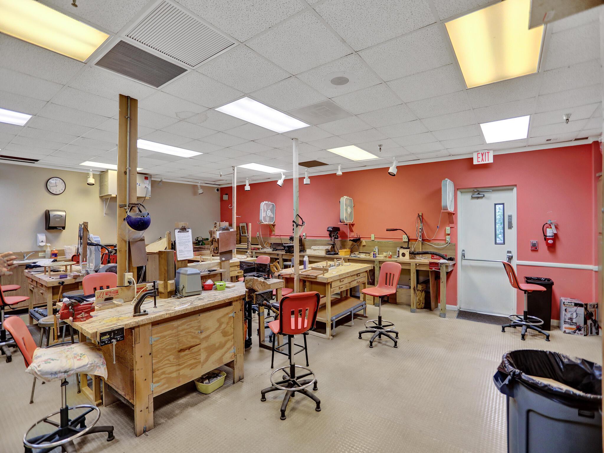 HUNTINGTON LAKES SEC THRE - Residential