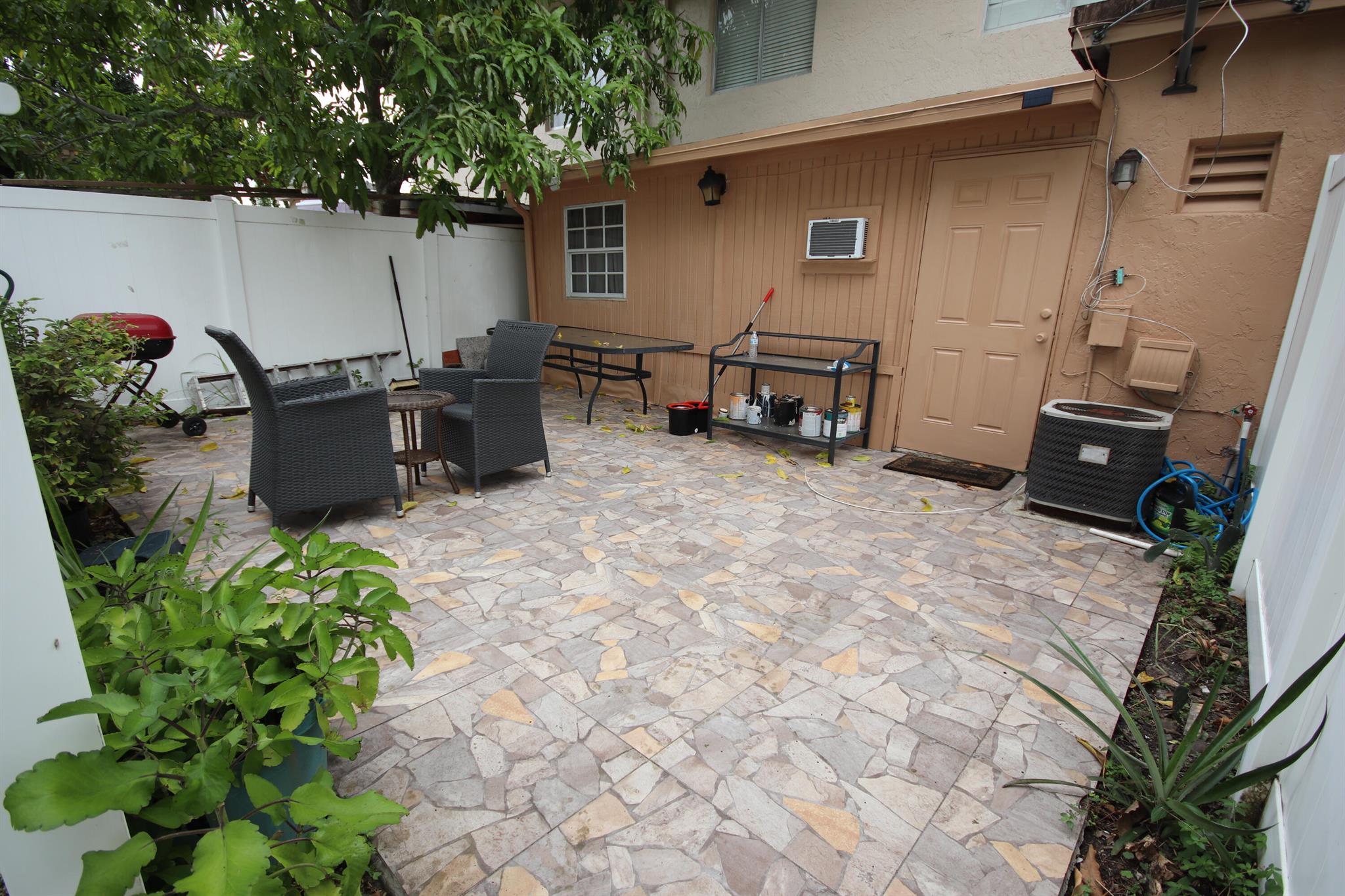 Townhomes of Oriole - Residential