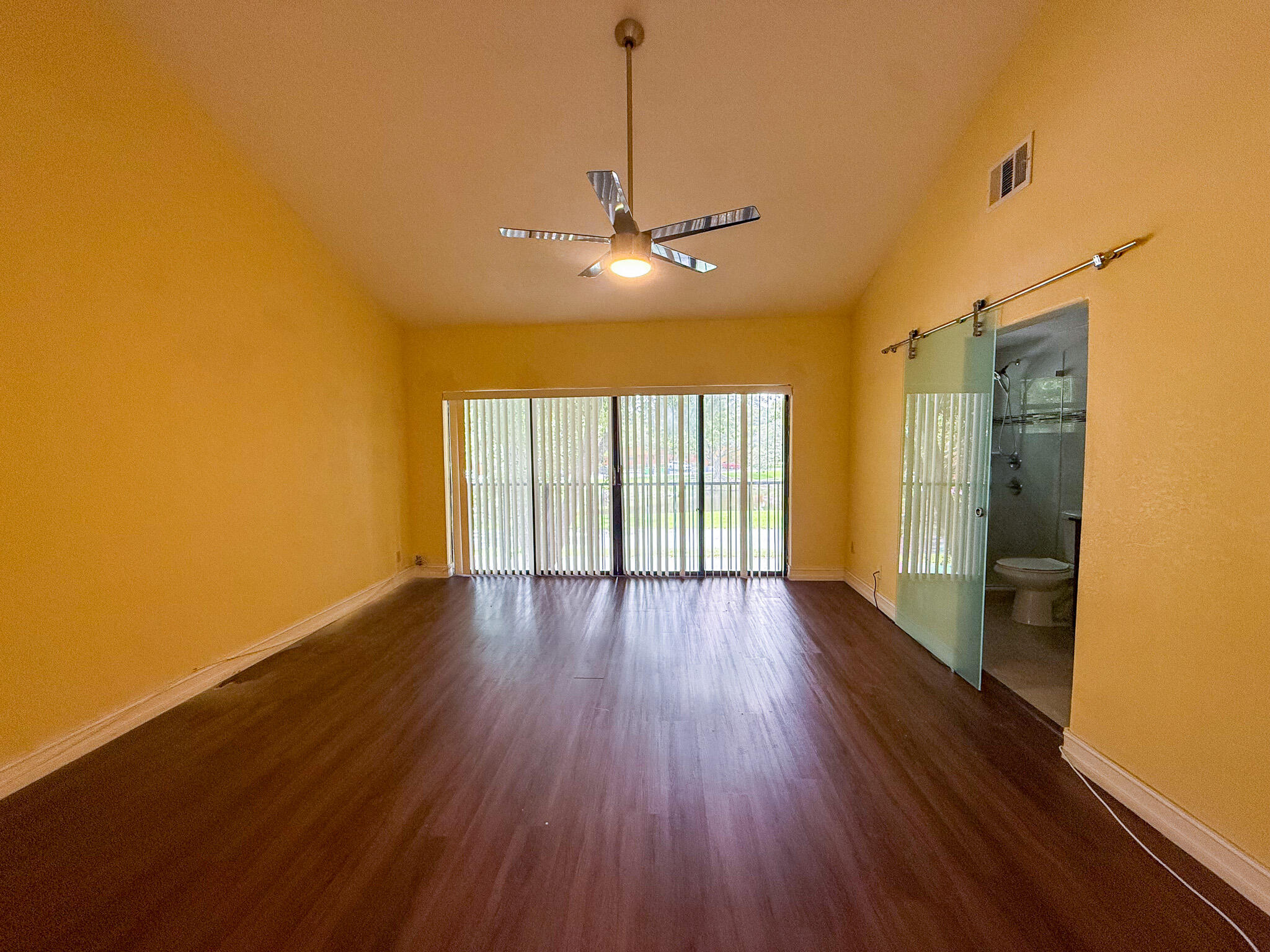 SPRINGTREE LAKES - Residential