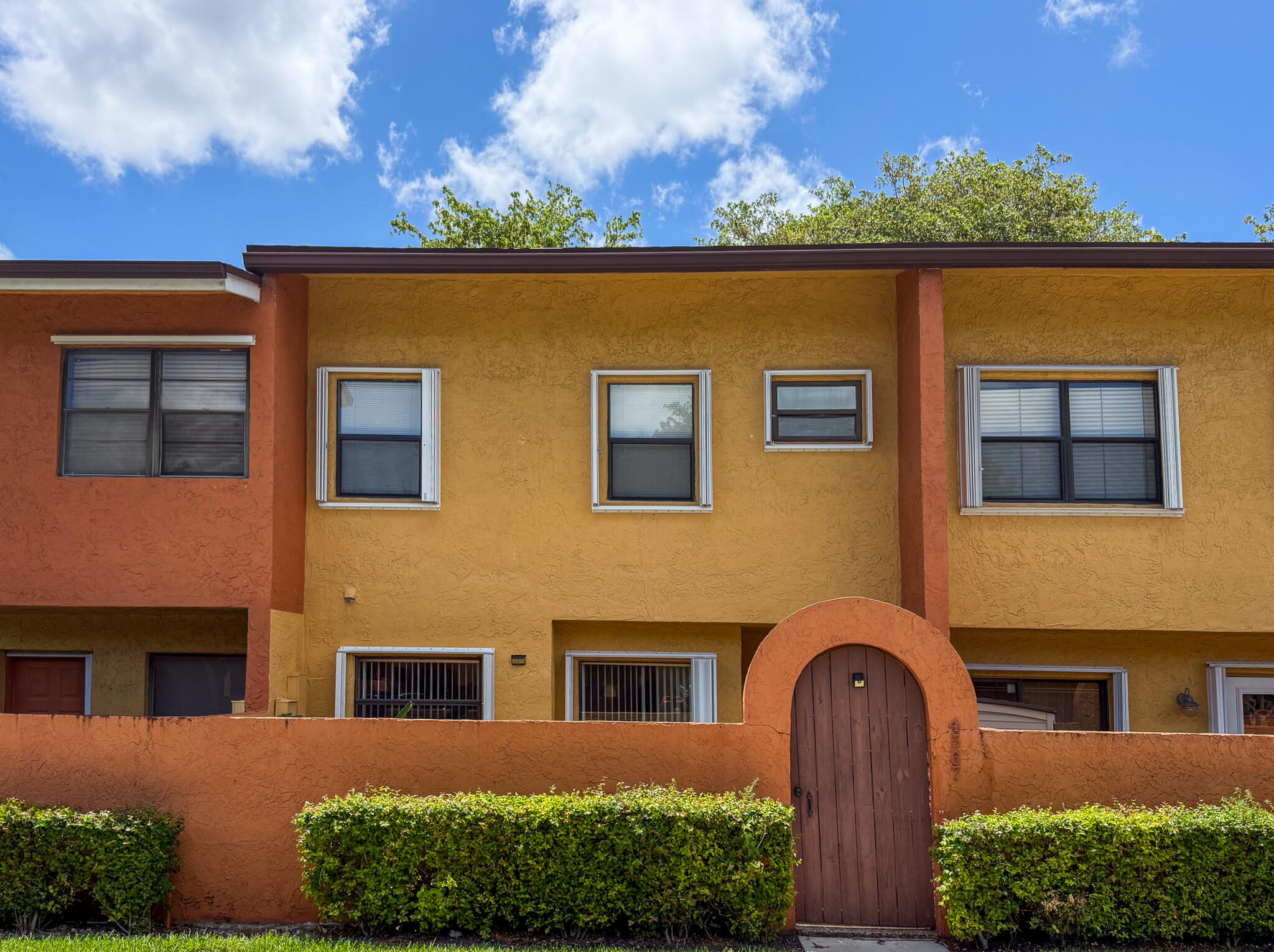 SPRINGTREE LAKES - Residential