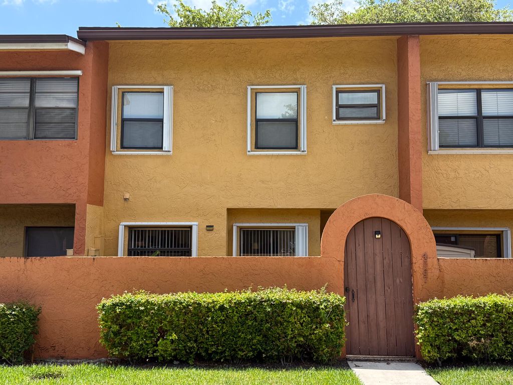 Photo of 4567 NW 90th Avenue, Sunrise, FL 33351 (MLS # B26033058)