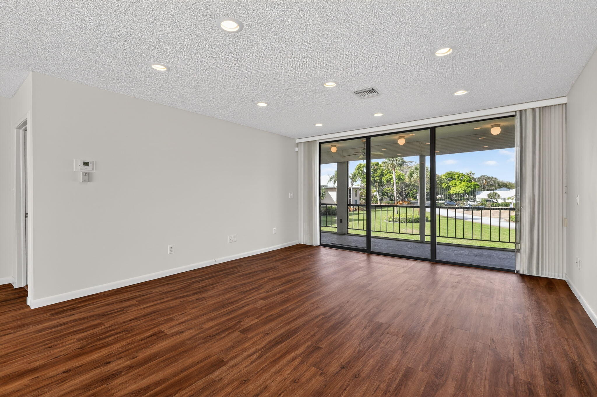 TURTLE CREEK APARTMENT BUILDINGS CONDO - Residential