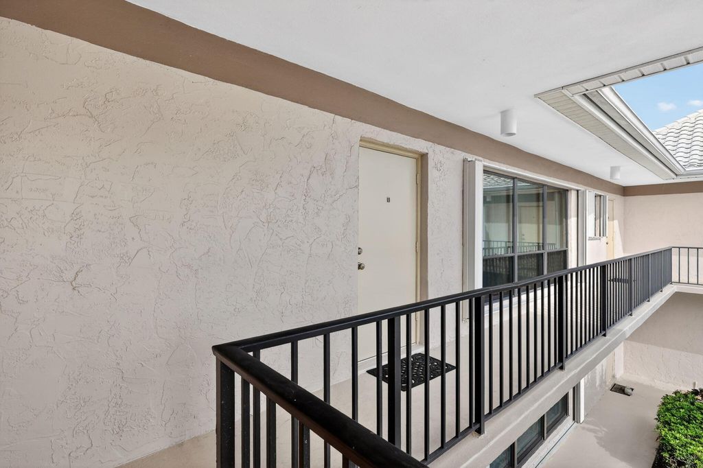 Photo of 16 SE Turtle Creek Drive #E, Tequesta, FL 33469 (MLS # R11167848)