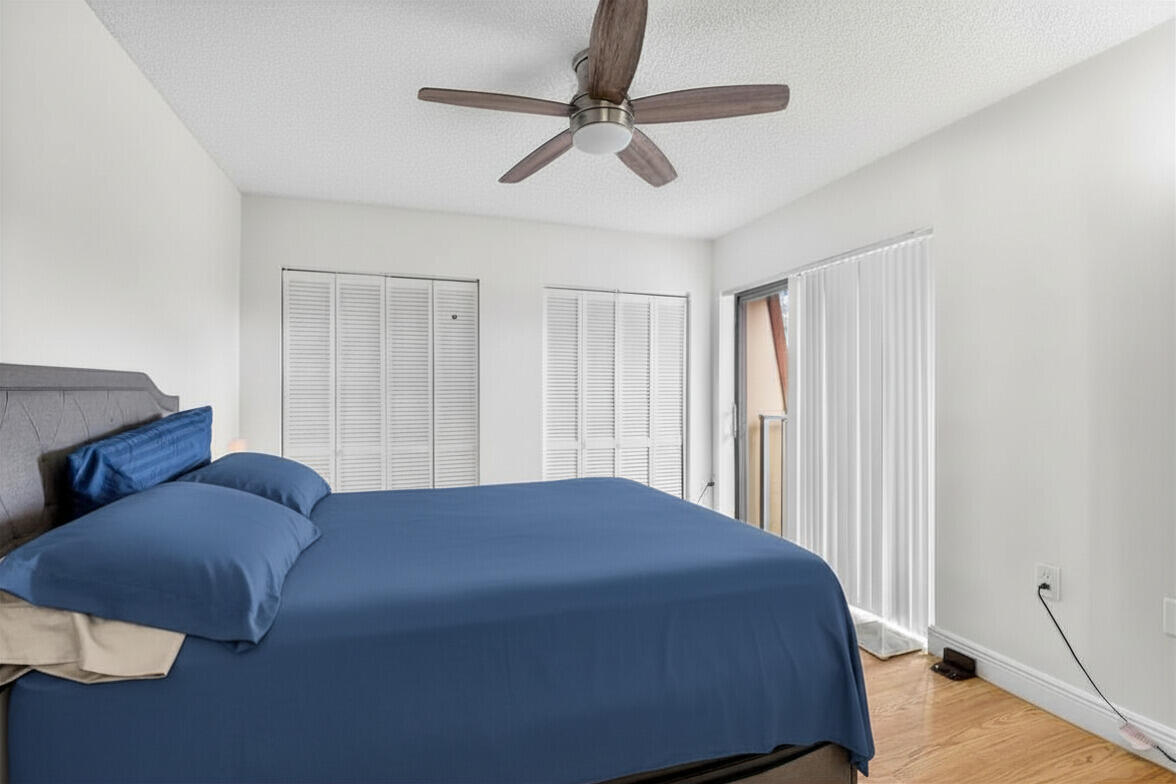 WATERSIDE LUXURY TOWNHOMES CONDO - Residential Lease