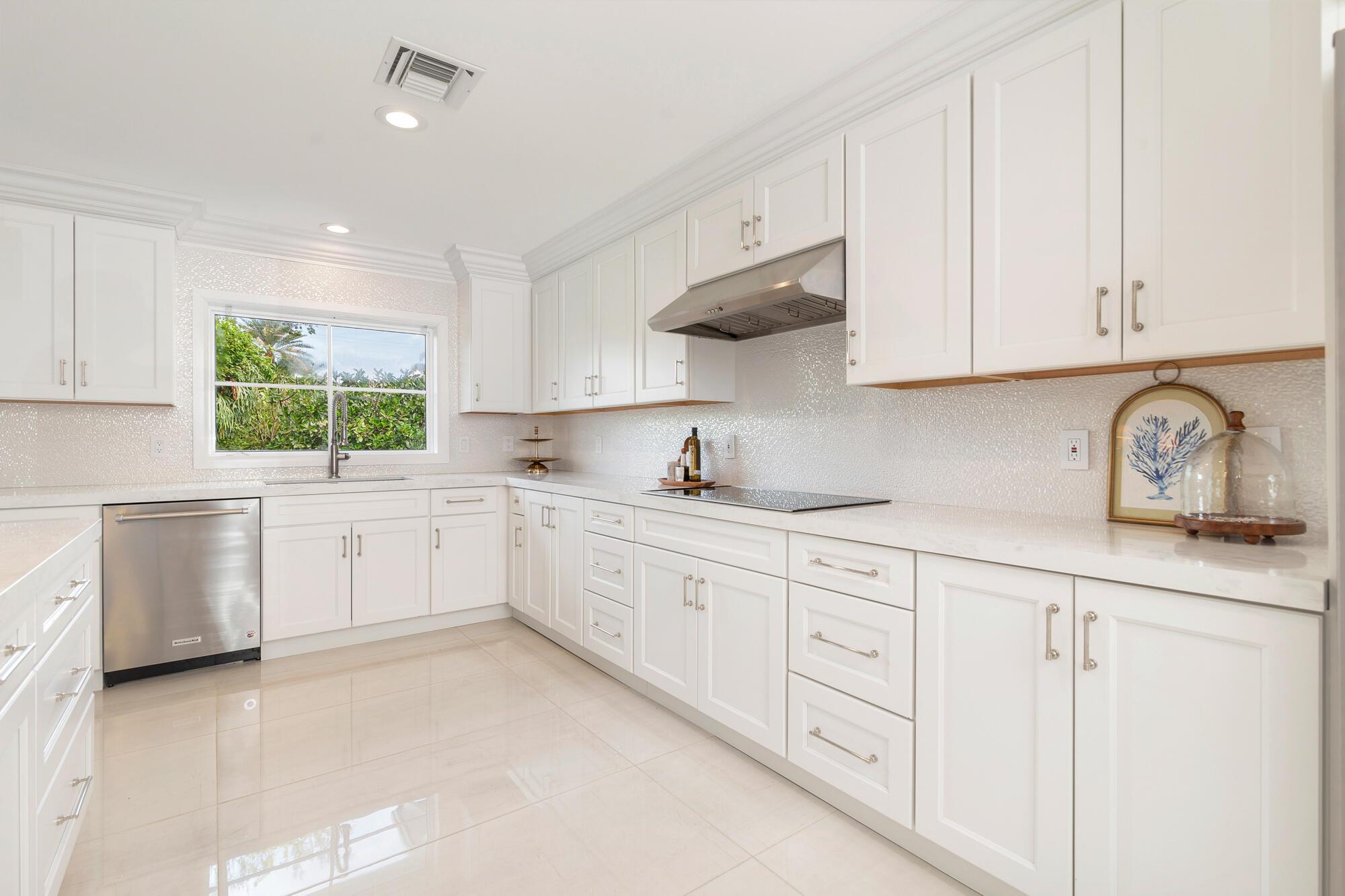 BAHAMA - Residential Lease