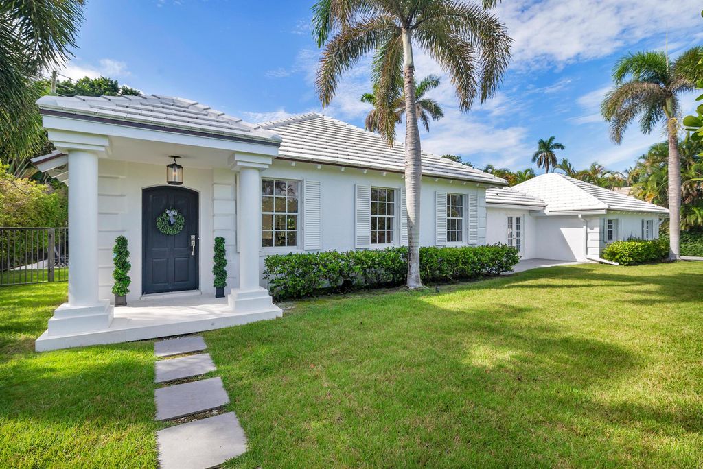 Photo of 216 Bahama Lane, Palm Beach, FL 33480 (MLS # R11127208)