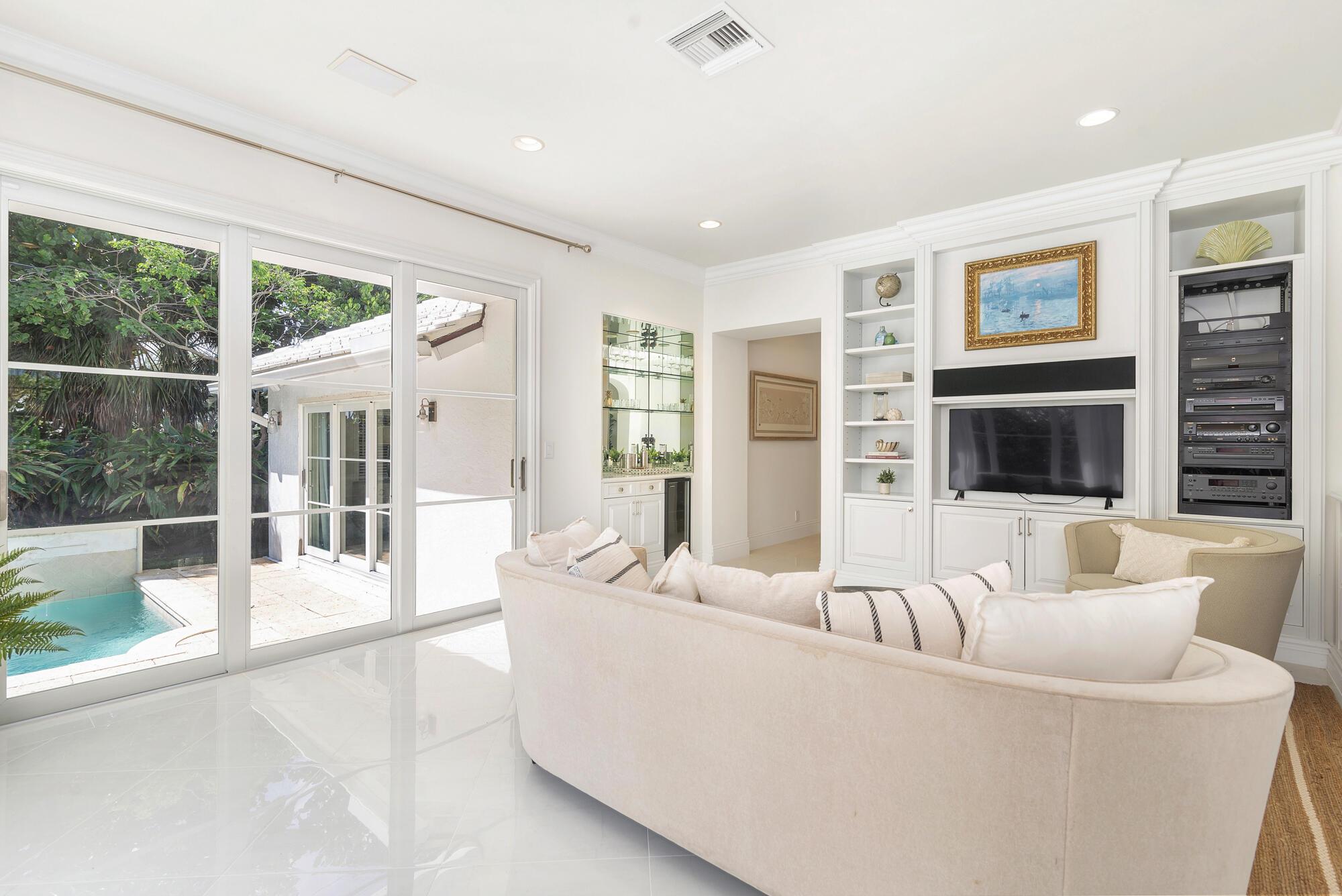 BAHAMA - Residential Lease