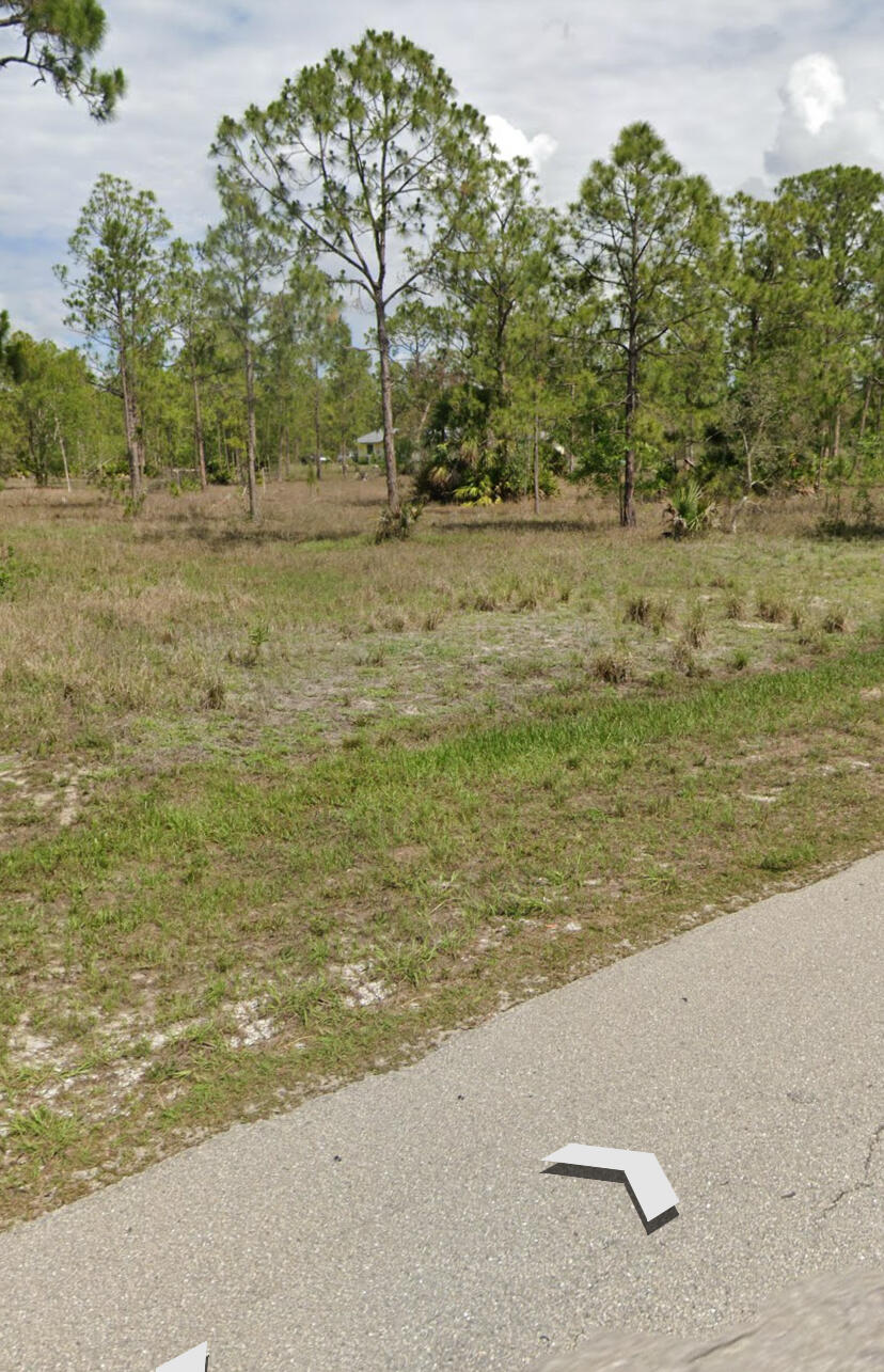 LEHIGH ACRES UNIT 5 - Land