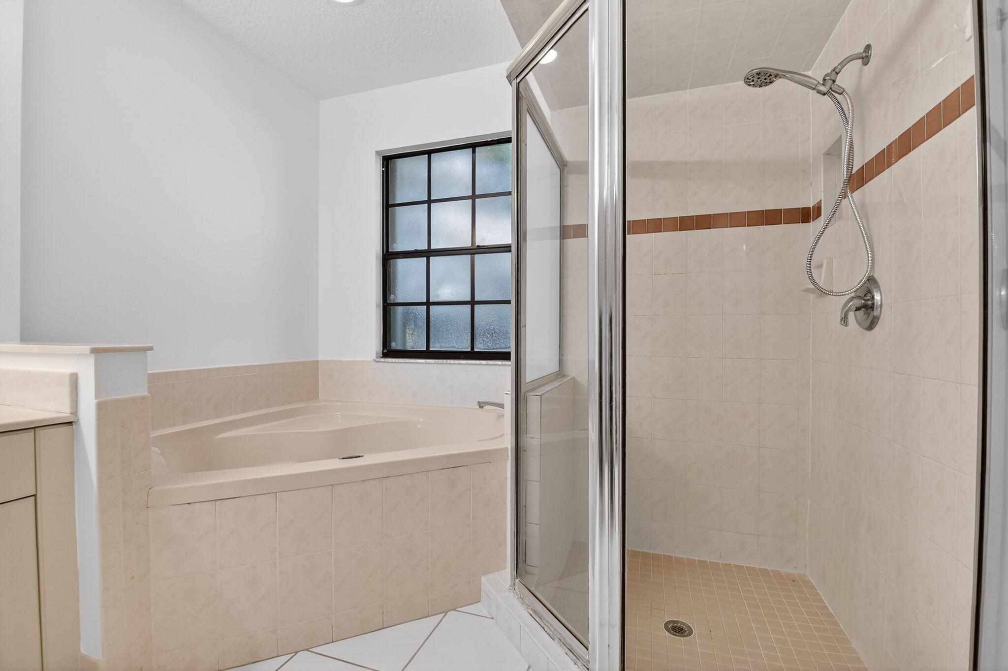 SARATOGA AT ROYAL PALM 4 - Residential