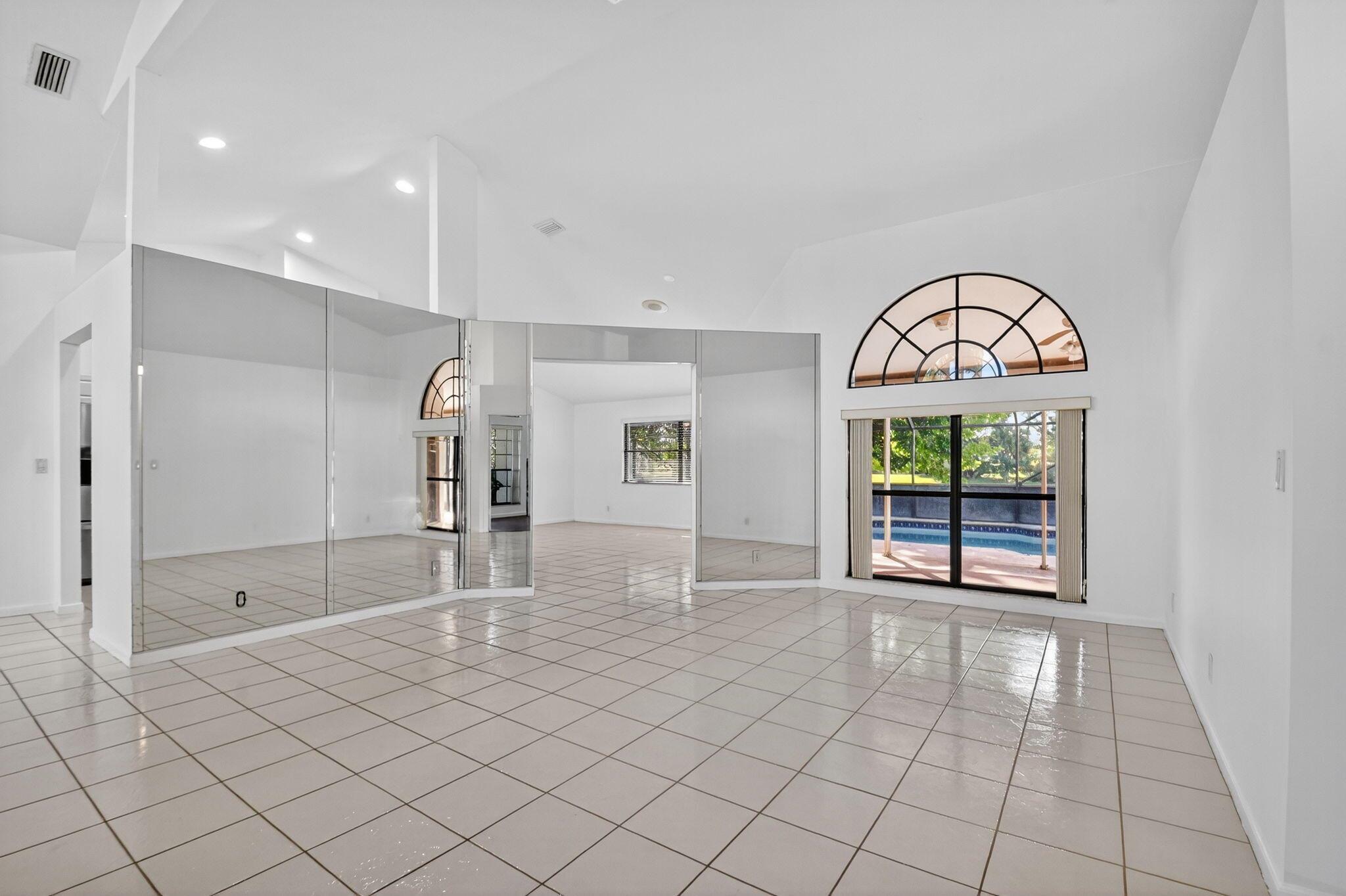 SARATOGA AT ROYAL PALM 4 - Residential