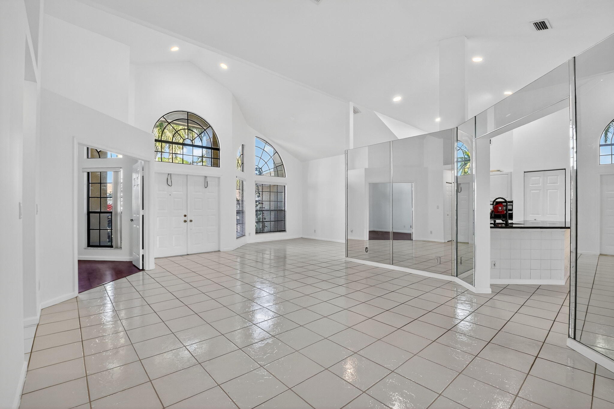SARATOGA AT ROYAL PALM 4 - Residential