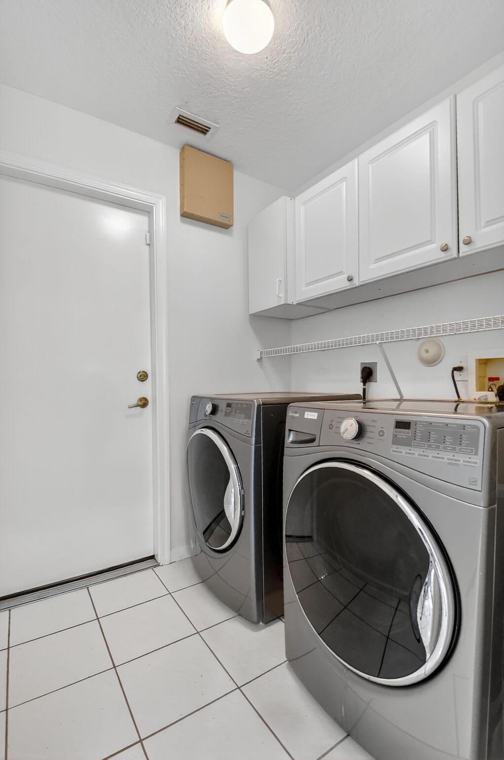 SARATOGA AT ROYAL PALM 4 - Residential