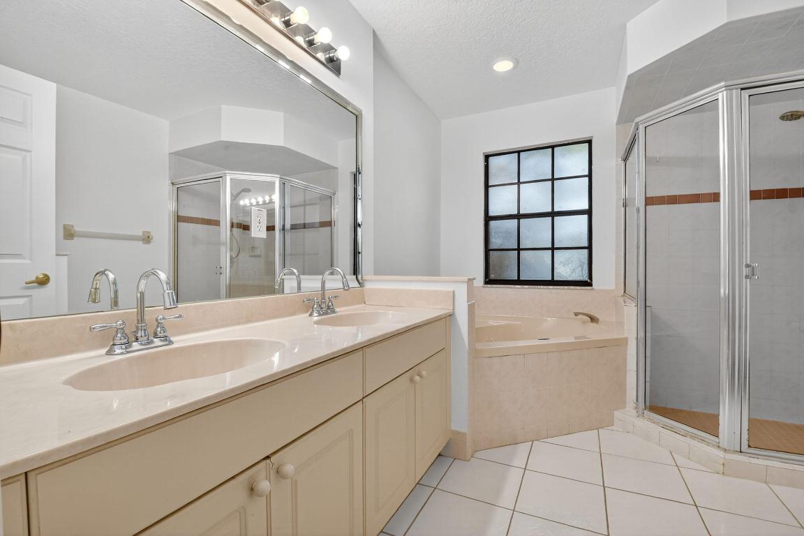 SARATOGA AT ROYAL PALM 4 - Residential