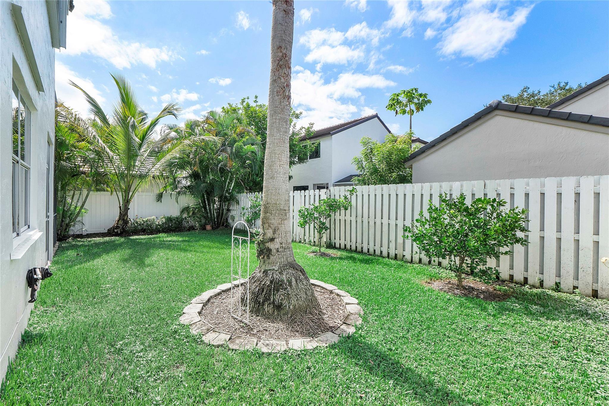 SECTOR 4 NORTH - Residential Lease