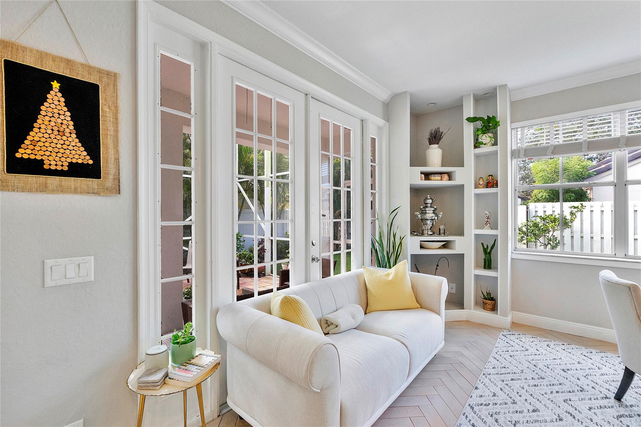 SECTOR 4 NORTH - Residential Lease