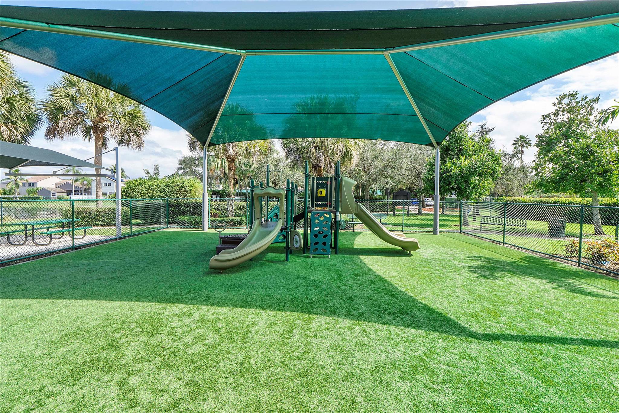 SECTOR 4 NORTH - Residential Lease