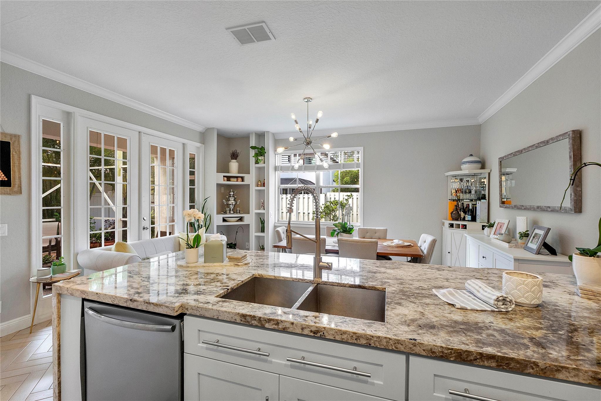 SECTOR 4 NORTH - Residential Lease