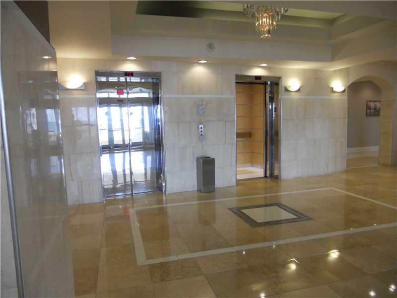 THE SEASONS - Residential