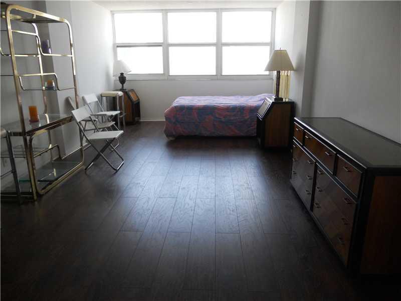 THE SEASONS - Residential