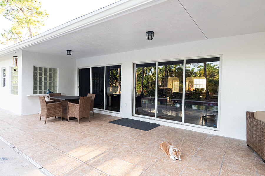 LOXAHATCHEE GROVES - Residential