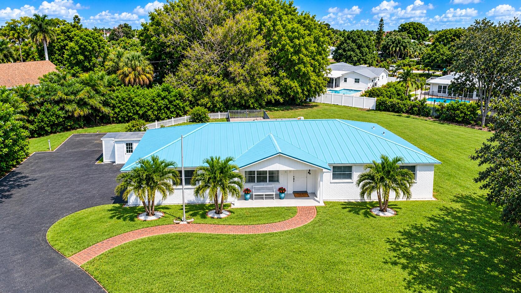 1222 NW GREEN PINE Lane