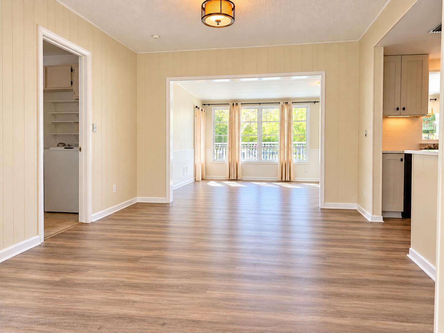 1222 NW GREEN PINE Lane