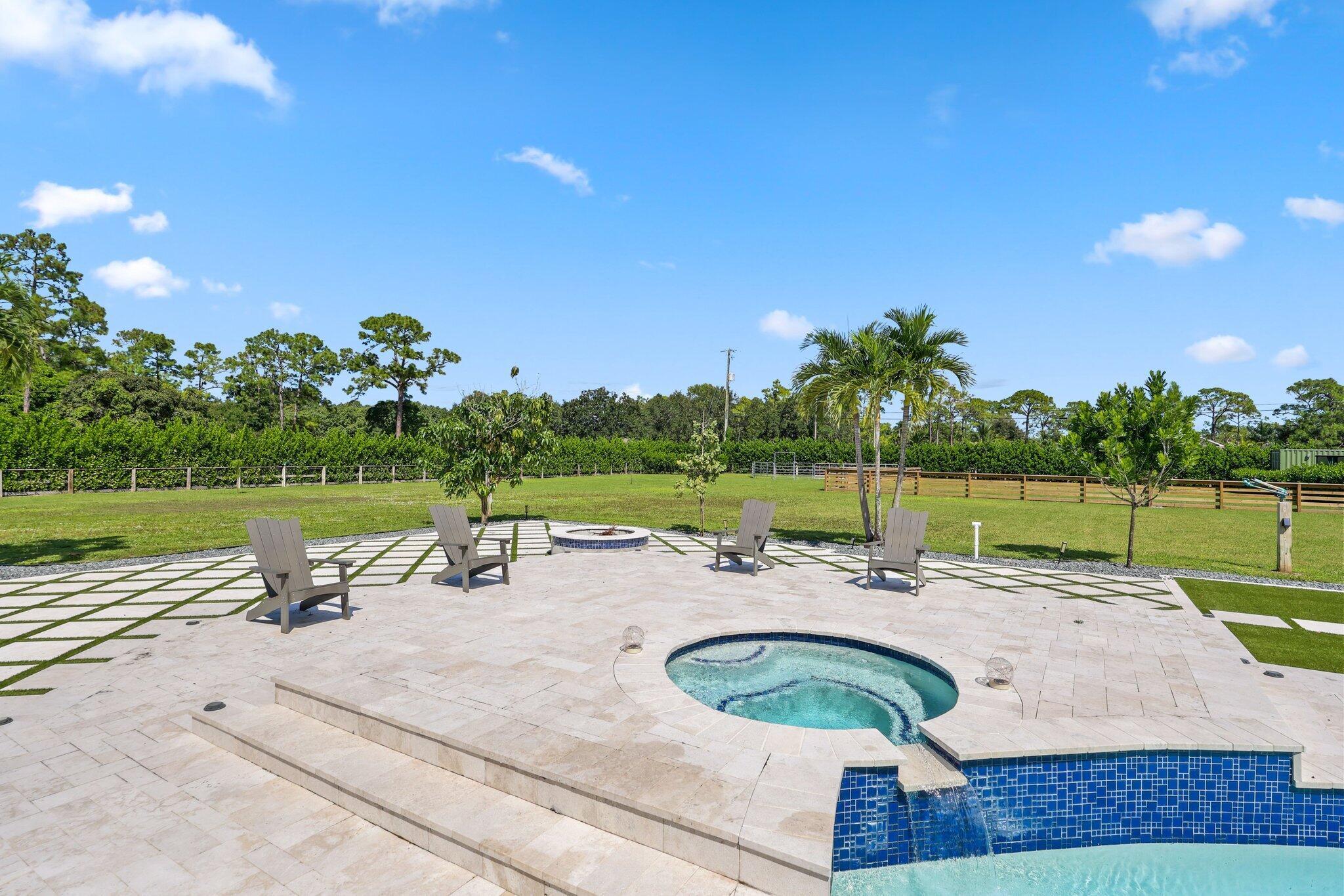 Caloosa - Residential