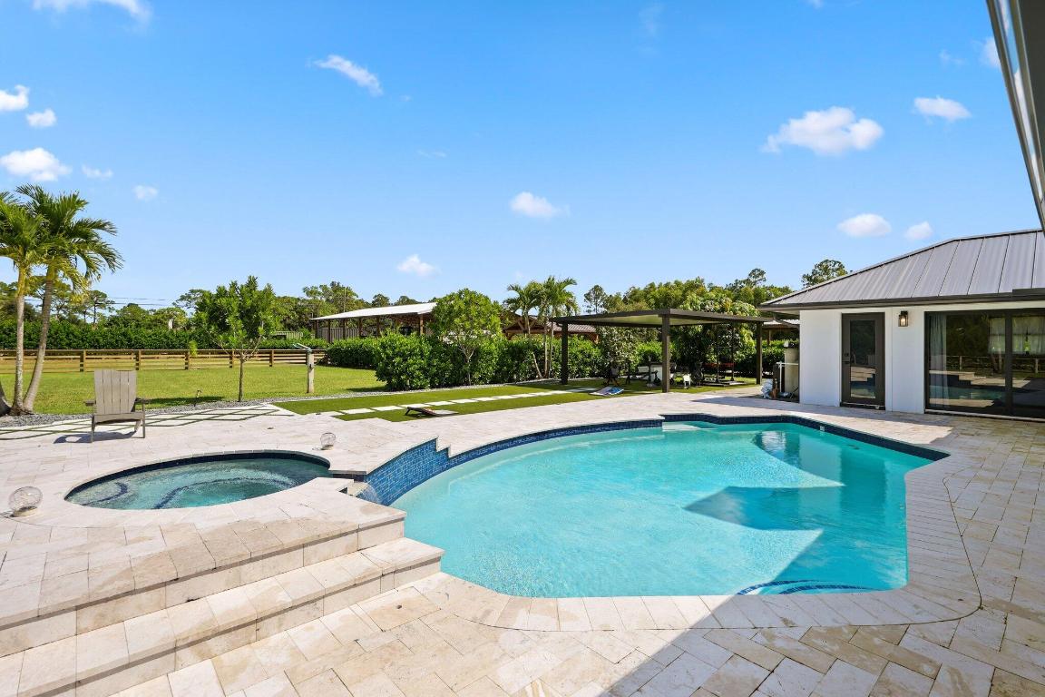 Caloosa - Residential