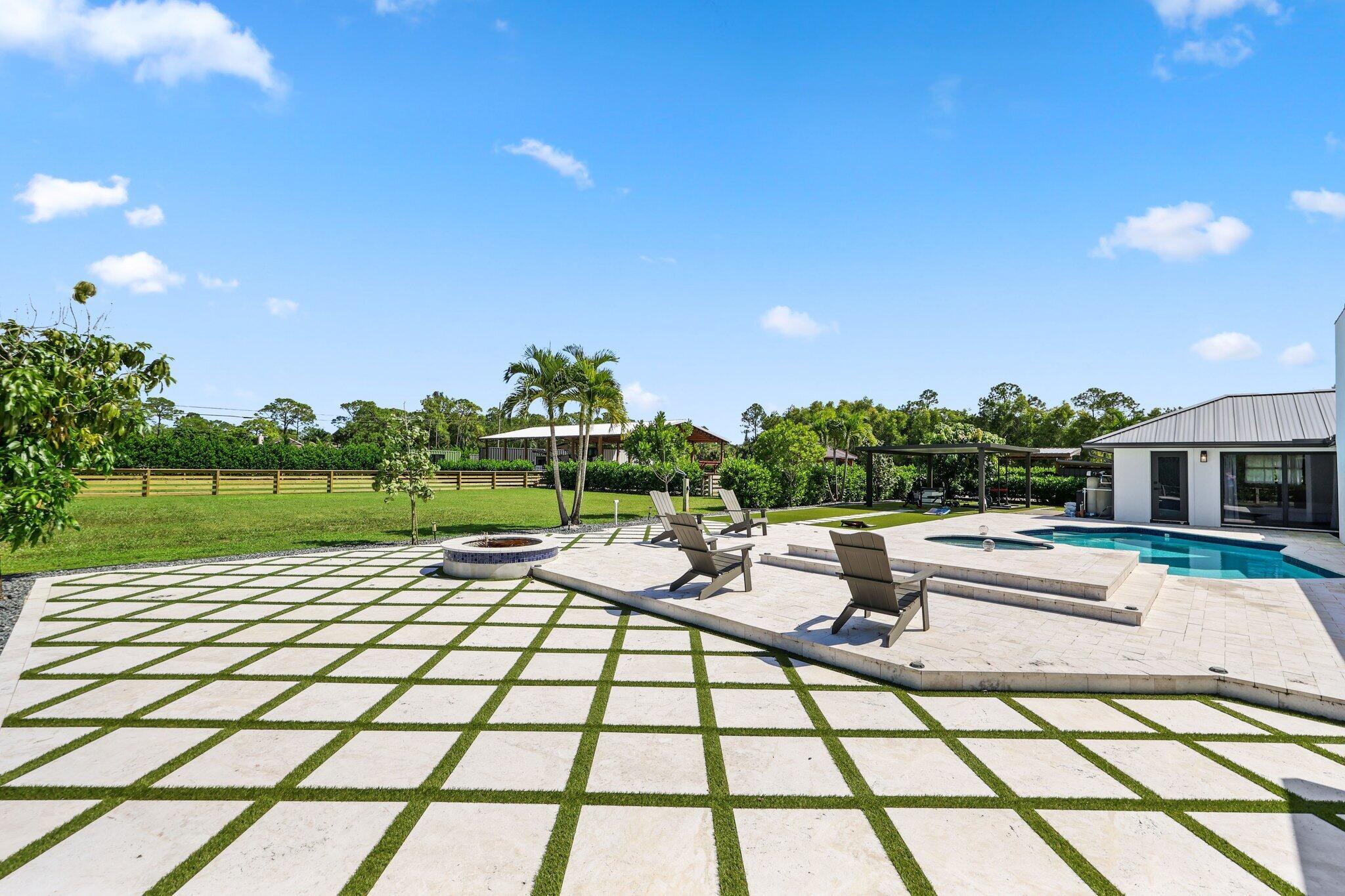 Caloosa - Residential