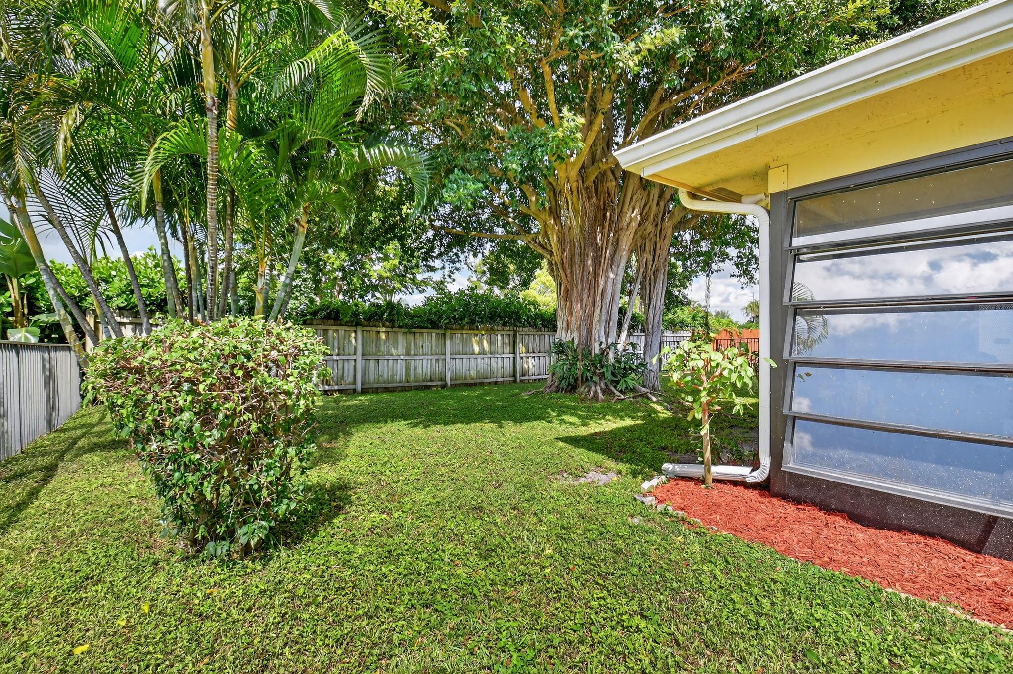 COCO WOOD LAKES SEC 3 - Residential