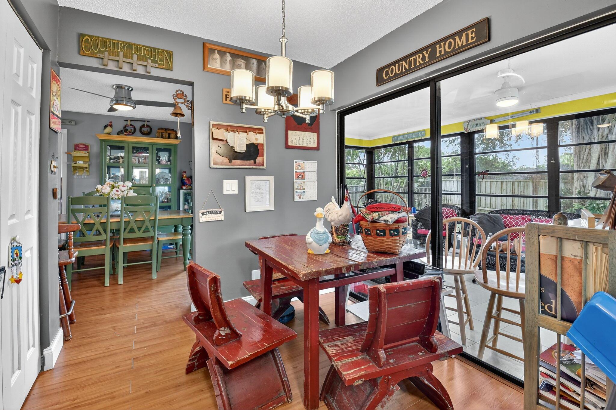 COCO WOOD LAKES SEC 3 - Residential