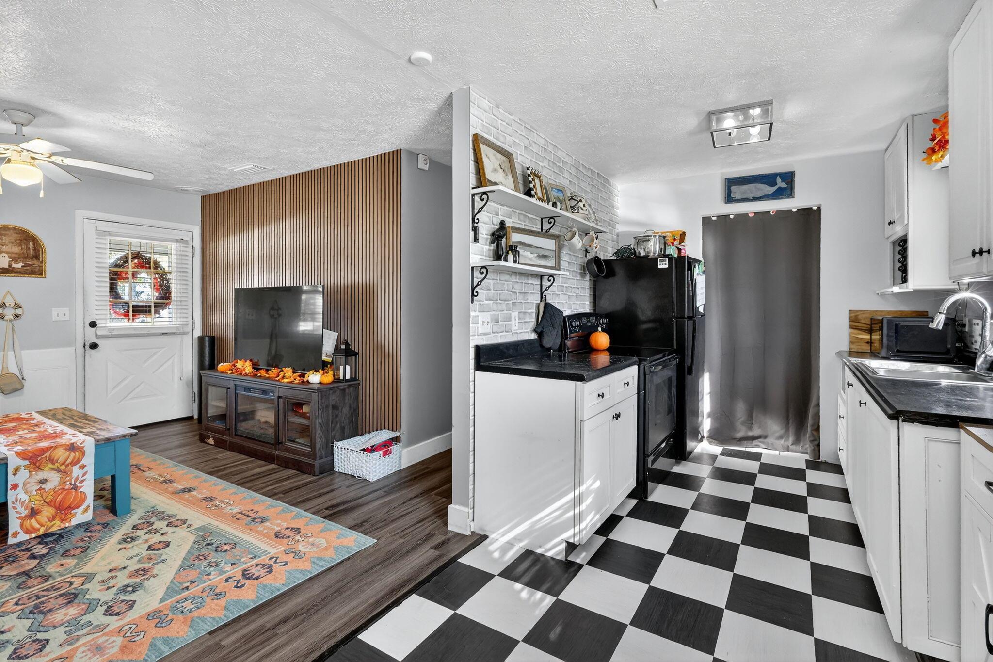 OSLO PARK UNIT NO 2B - Residential