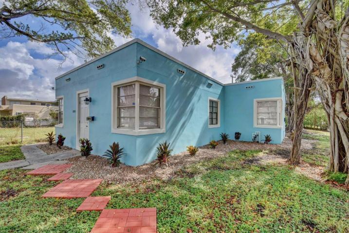 Fully renovated 1BR/1BA home in the heart of Old Northwood combine modern updates with irresistible charm. Just minutes from downtown West Palm Beach, these homes are ideally located--only a 5-minute drive, a 10-minute bike ride, or a 12-minute bus ride (with a stop just one block away). Enjoy being 3 blocks from the Intracoastal Waterway and 4 blocks from Old Northwood's delightful cafes, restaurants, and boutique shops. Each home features brand-new shaker cabinets, tile flooring, and granite countertops. The property is nestled among majestic Florida trees, offering a beautiful mix of sun and shade. Perfect for those seeking the charm of a bohemian enclave with proximity to everything, this property offers an ideal opportunity to save for your dream home while enjoying one of