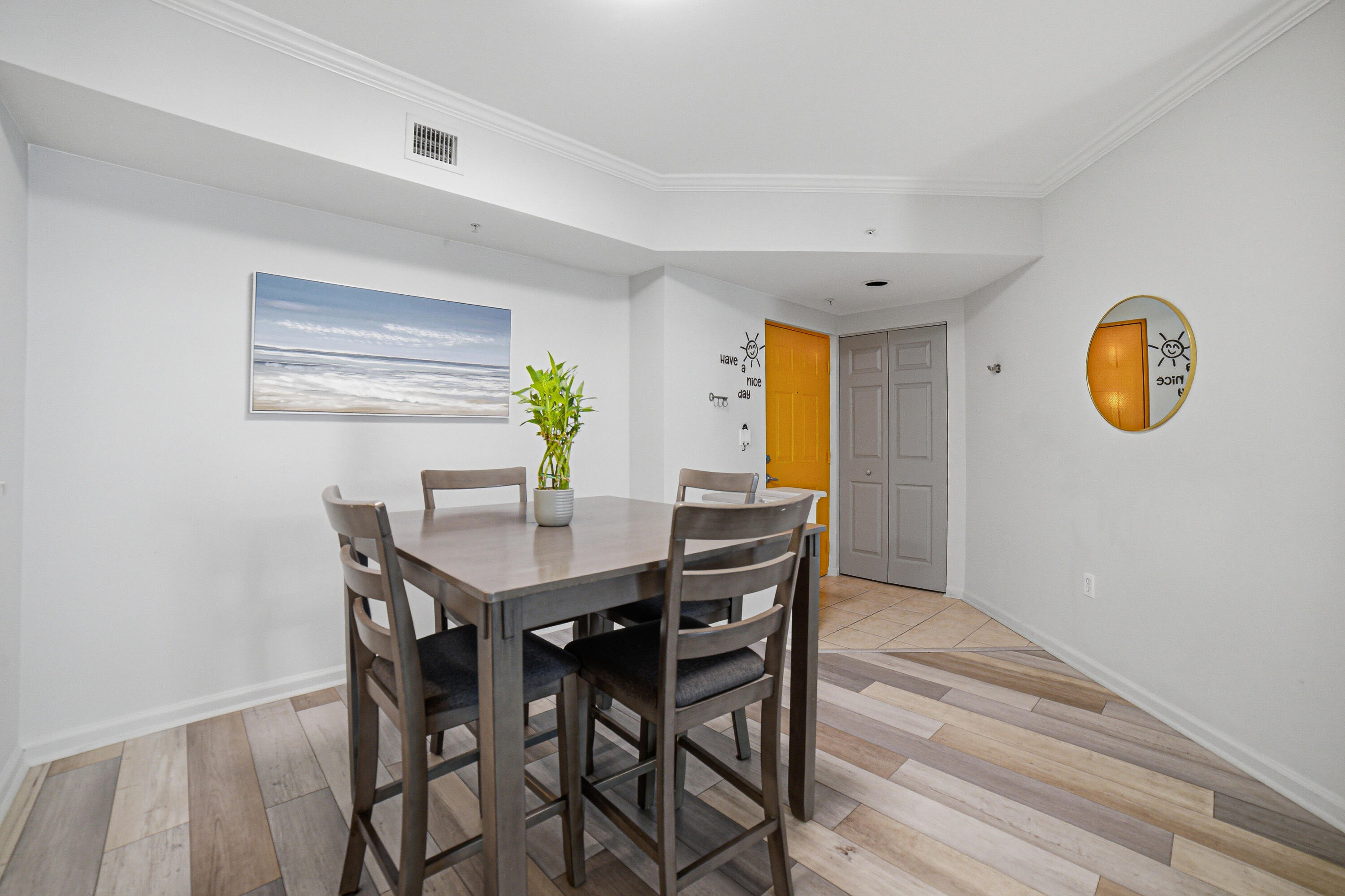 PORTO BELLAGIO CONDO - Residential