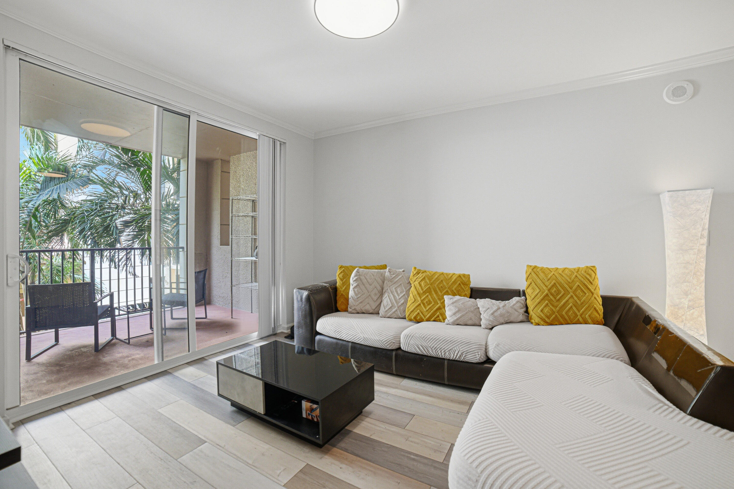 PORTO BELLAGIO CONDO - Residential