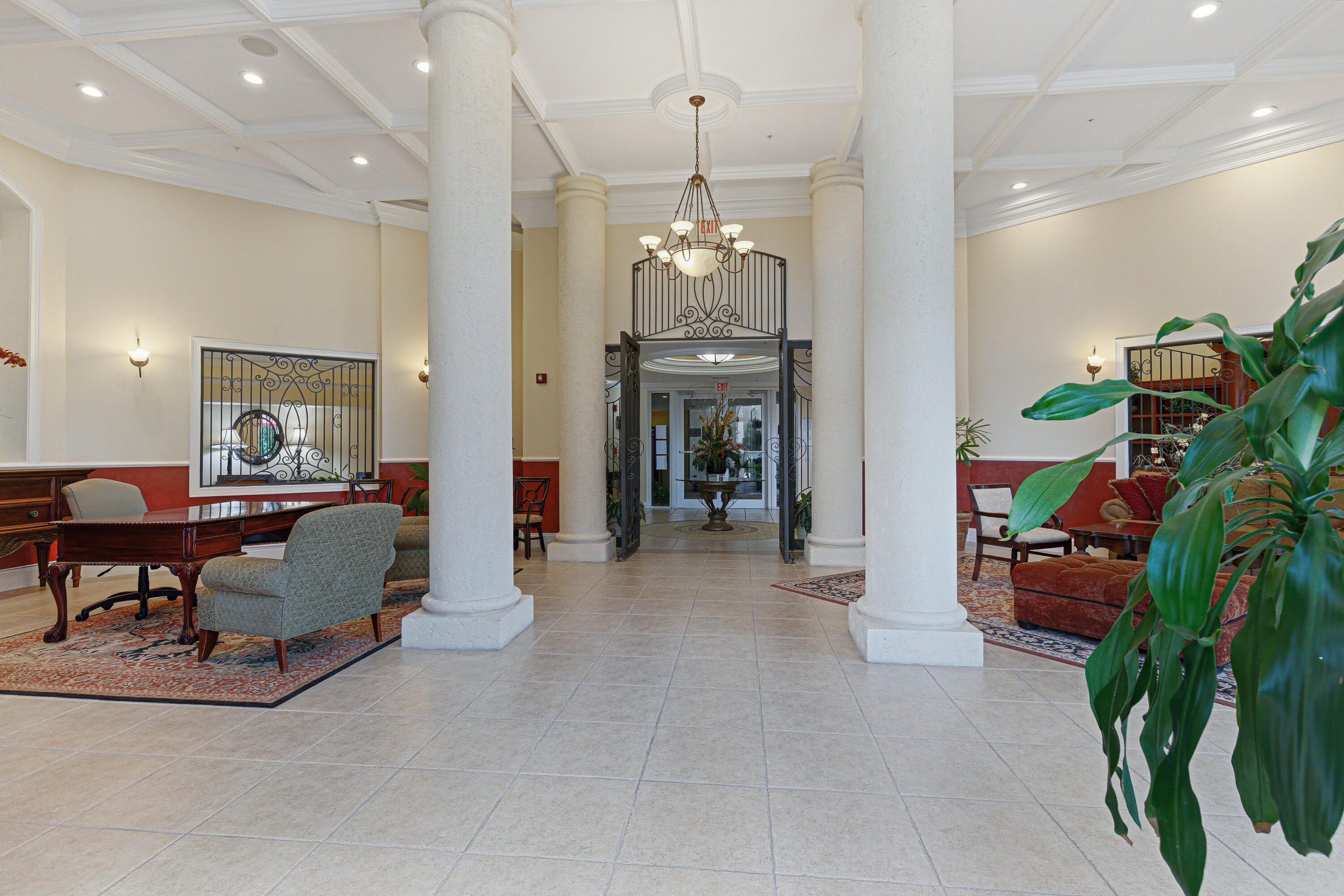 PORTO BELLAGIO CONDO - Residential