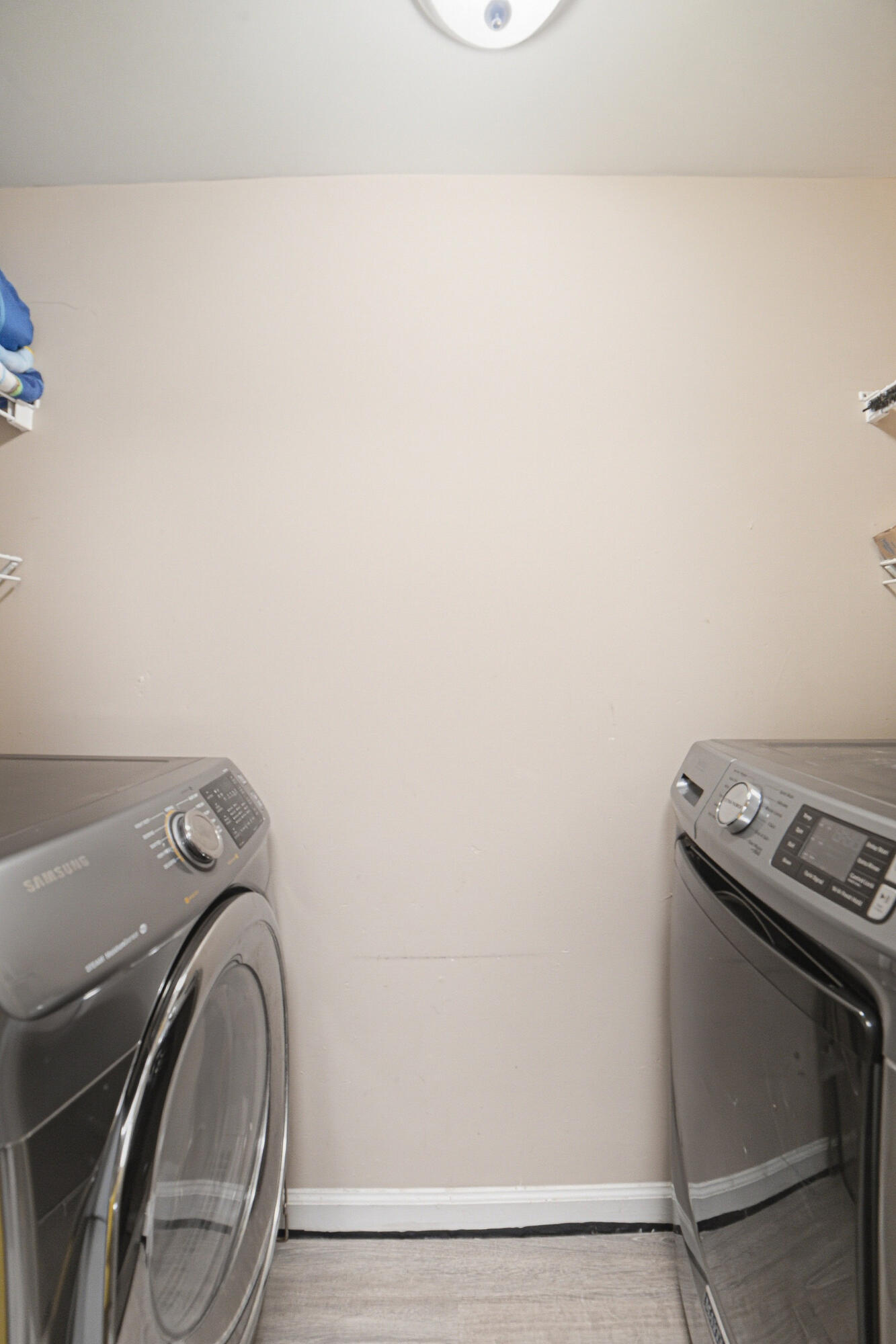 PORTO BELLAGIO CONDO - Residential