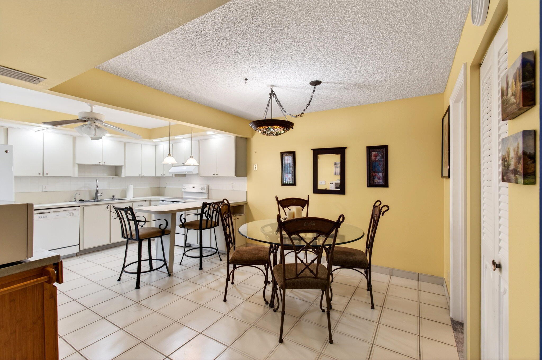 RAINBERRY BAY - Residential