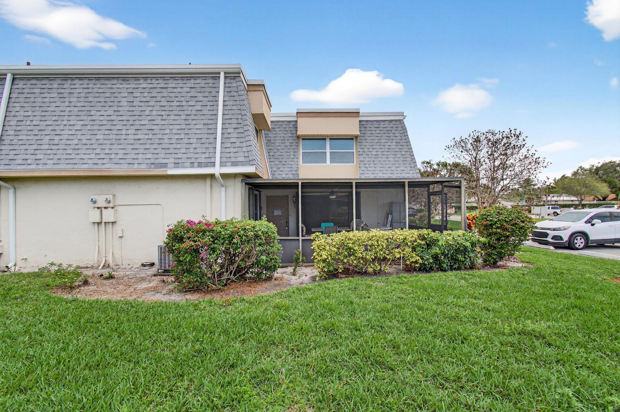 RAINBERRY BAY - Residential