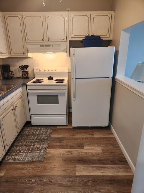 3362 Cynthia Lane 211