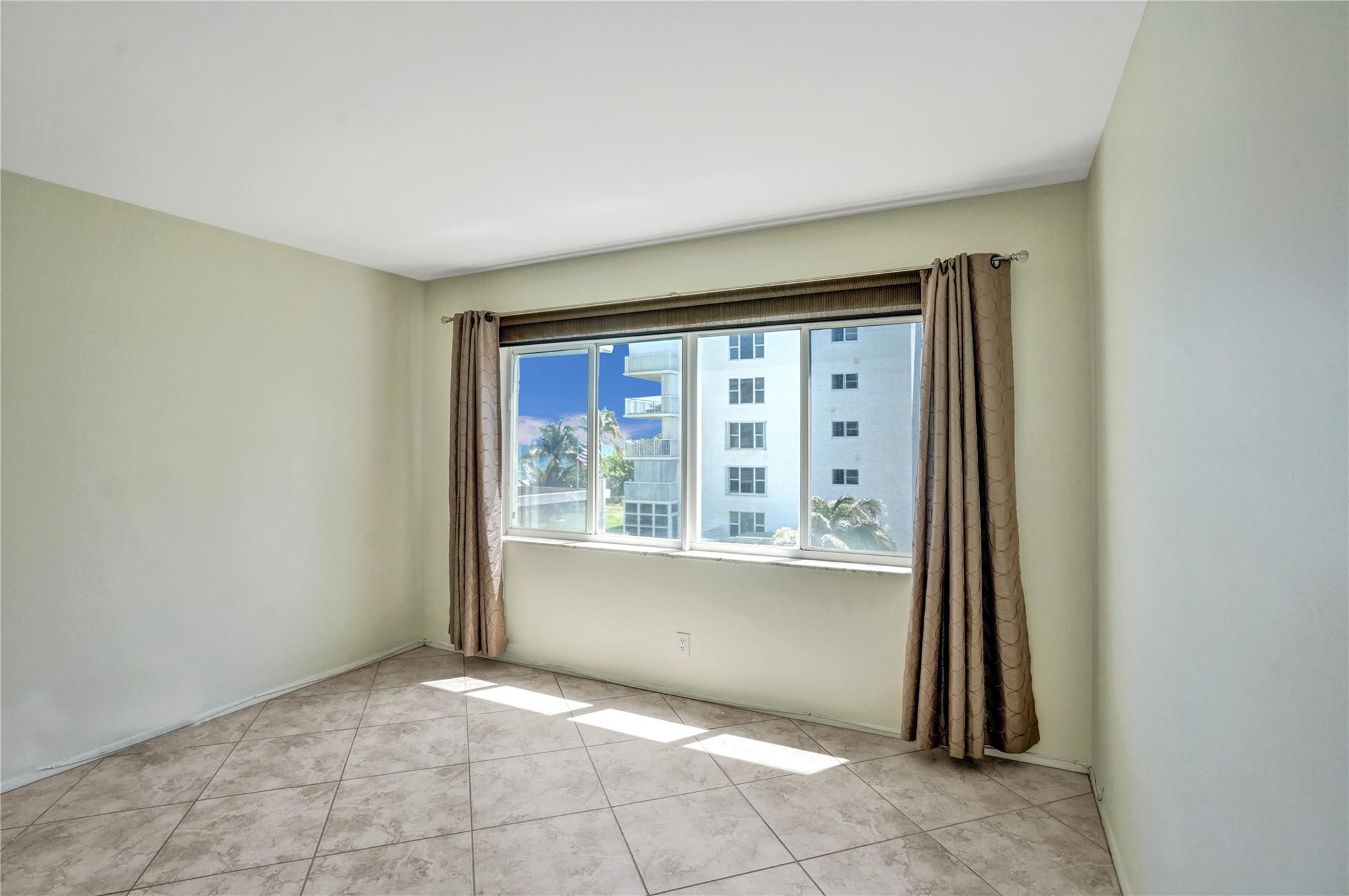 JADE BEACH VILLAS CONDO - Residential Lease