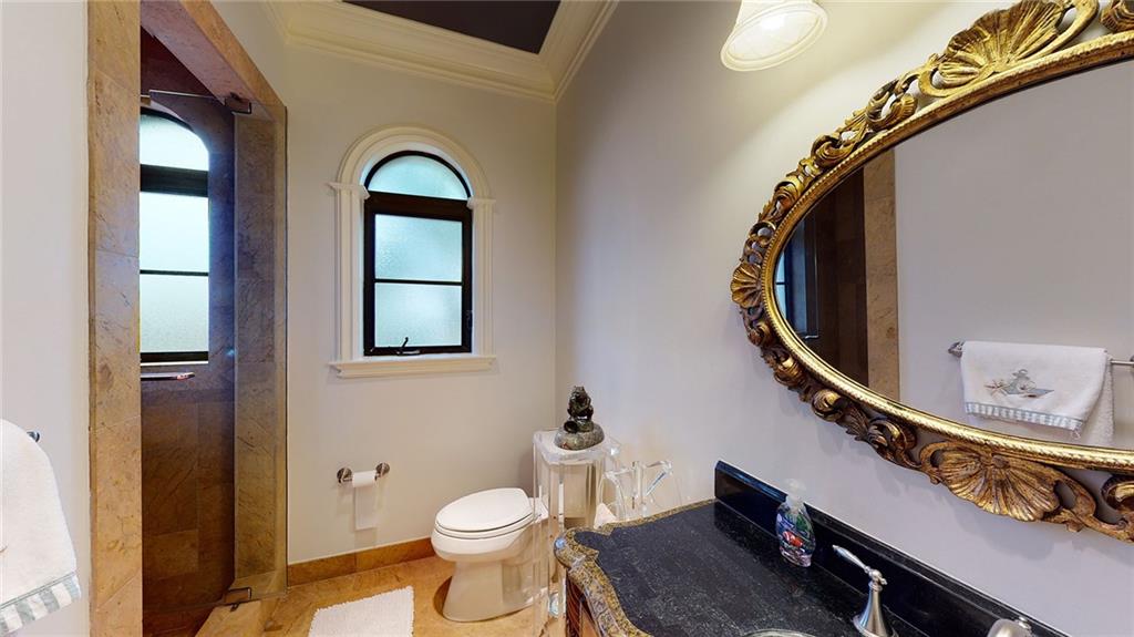 LIGHTHOUSE POINT - Residential