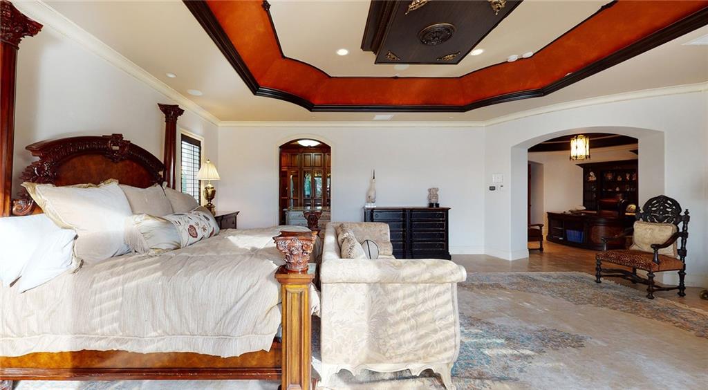 LIGHTHOUSE POINT - Residential