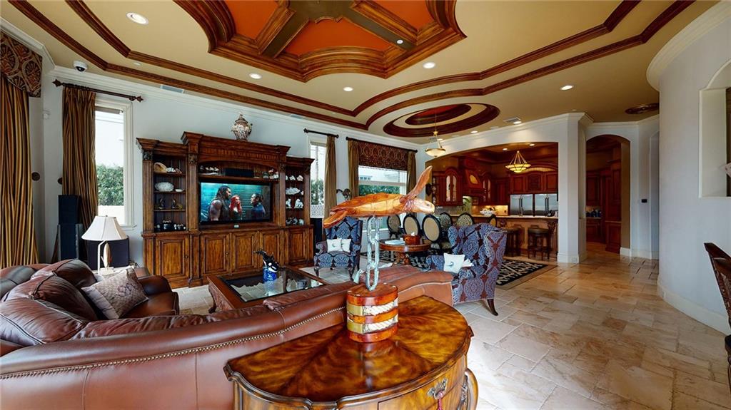 LIGHTHOUSE POINT - Residential